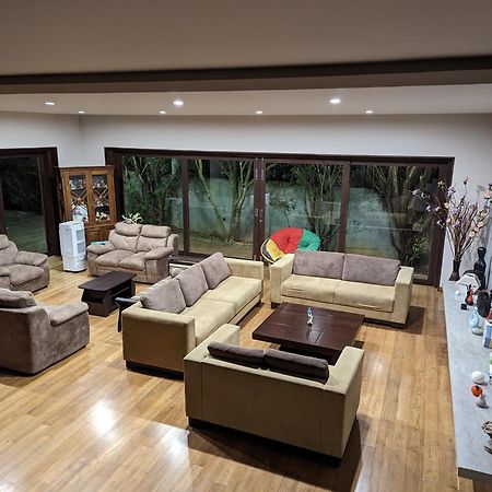 בטרמולה Thalangama Lakeview Lodge מראה חיצוני תמונה