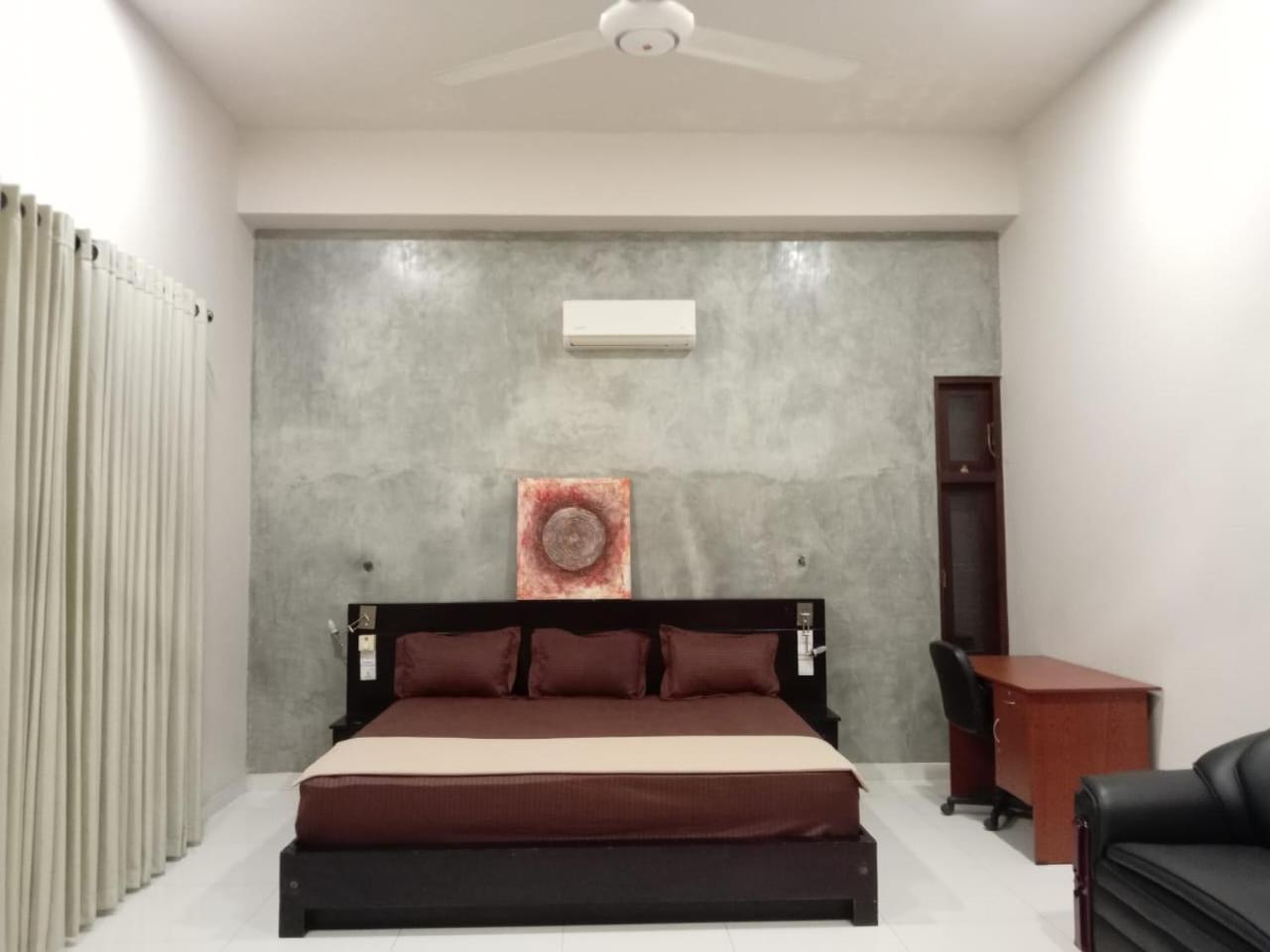 בטרמולה Thalangama Lakeview Lodge מראה חיצוני תמונה