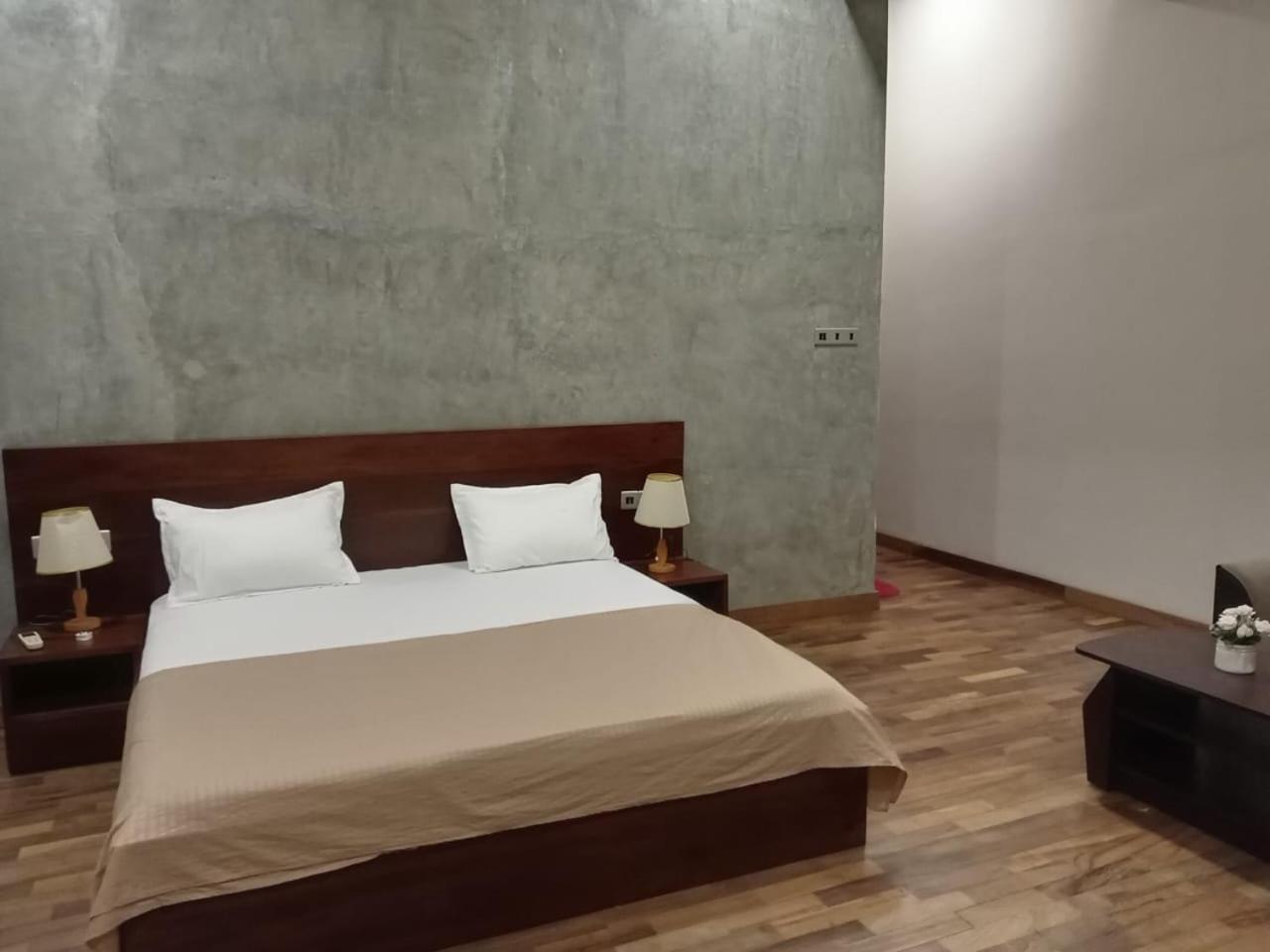 בטרמולה Thalangama Lakeview Lodge מראה חיצוני תמונה